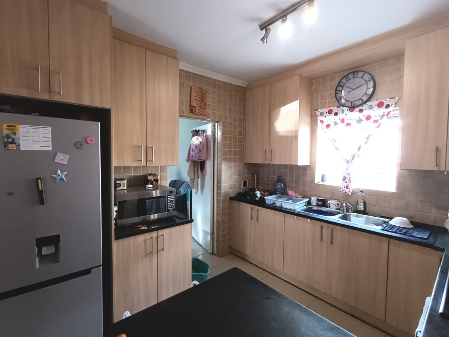 2 Bedroom Property for Sale in Parsonsvlei Eastern Cape